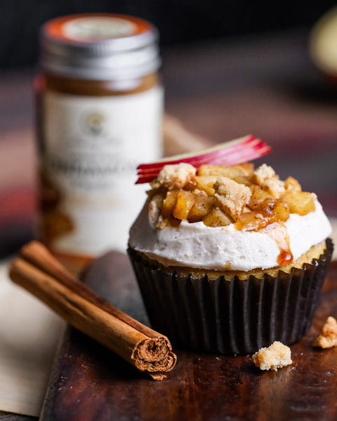 Apple Pie Cinnamon Streusel Cupcakes